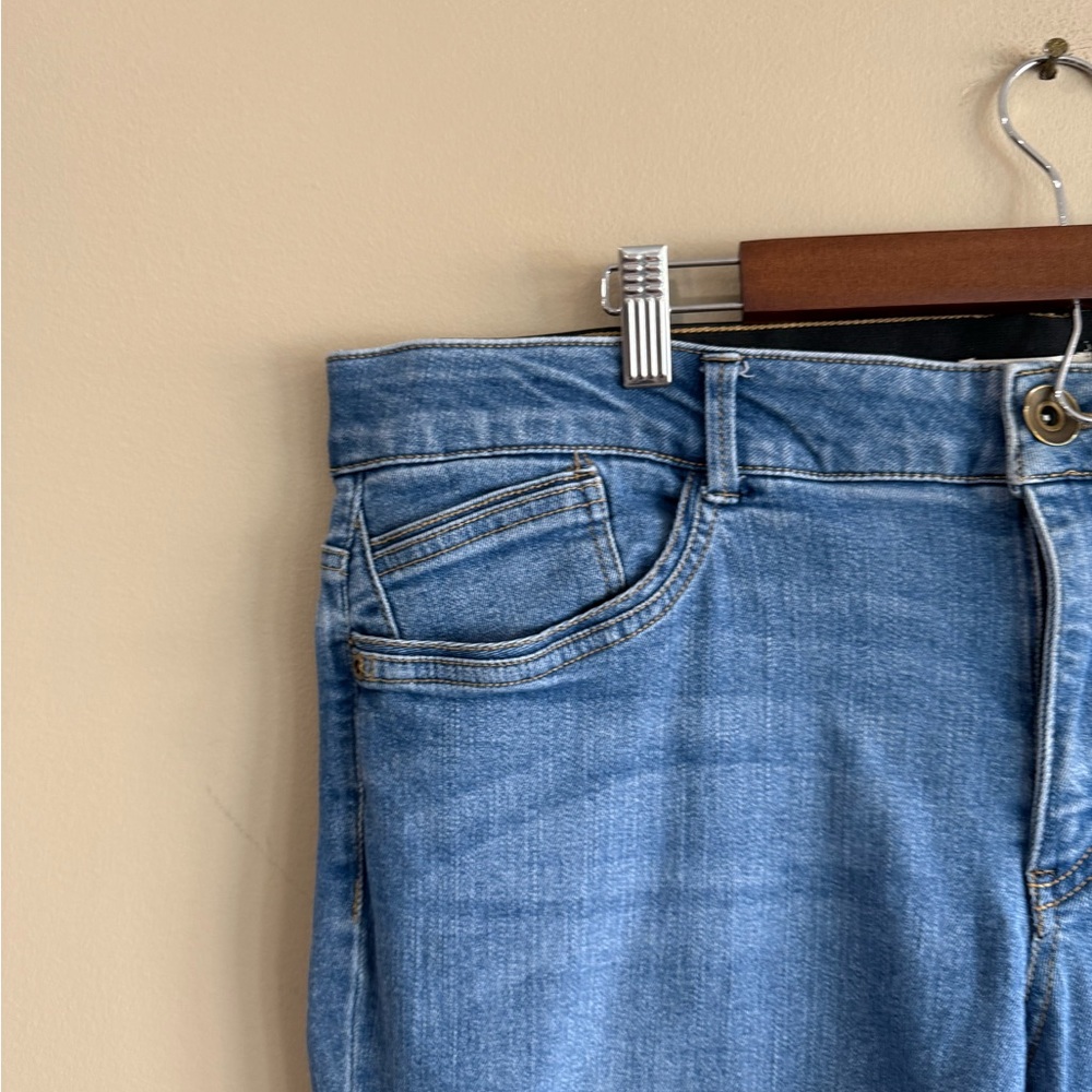 Westbound Blue Ankle Capri Cropped Comfort Waistband Jeans - Picture 4 of 6